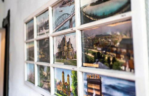 Parkside Paradise Elegant Victorian Home Just Steps from the Park - Foto 13