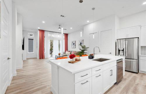 Modern 2BR l Pet-Friendly l Private Baths - Foto 20