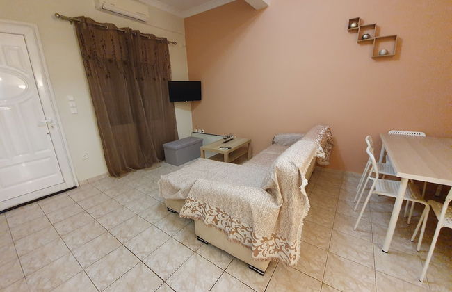 K1-George Apt. by the Sea and Airport - Photo 7