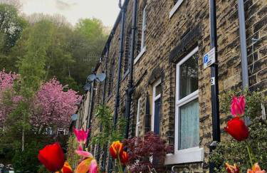 Heart of Hebden - Photo 1