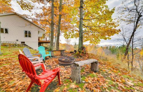 17 Mi to Skiing! Lake-View Michigan Home with Deck - Foto 28