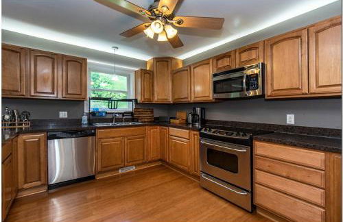 Modern home near Cleveland - Foto 11