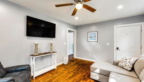 3 Mi to Camp Lejeune Home with Fire Pit and Grill! - Foto 5