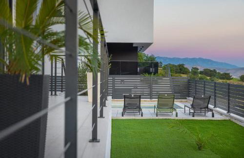 Villa Marina with a Pool - Foto 39