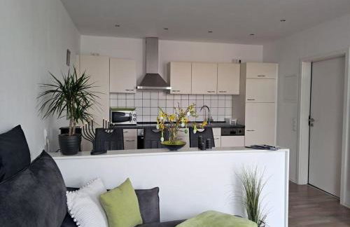 Op-England-I-mit-Terrasse-grossem-Garten - Foto 5