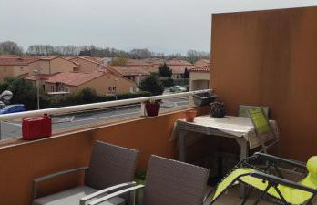 Appartement avec grande terrasse à 15 mn de la mer - Foto 10