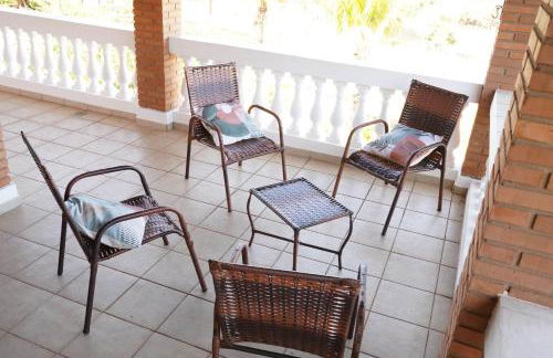 Casa de Fazenda Histórica, Mergulhada na Natureza, com Vista Panorâmica Deslumbrante e Grande Varanda a 2 km do Centro - Foto 17