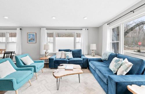 4BR Home | Walk to Beach & Downtown | Parking - Foto 8