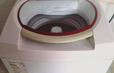 CASA - localizada no centro de Campo Grande - 2 quartos com ar e garagem para 2 carros - Foto 21