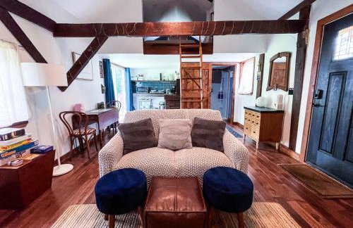 Cozy Cabin Gateway with Pool and Firepit - Foto 25