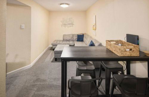 Family Retreat! By Denver + Hot Tub, Sleeps 10! - Foto 19