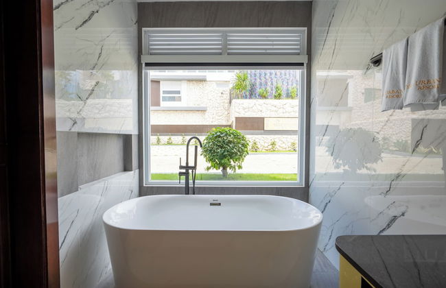 Royal Urban Resort - Photo 9