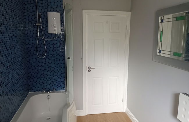 Beautiful and Secluded ,detached Garden Apartment - Foto 15