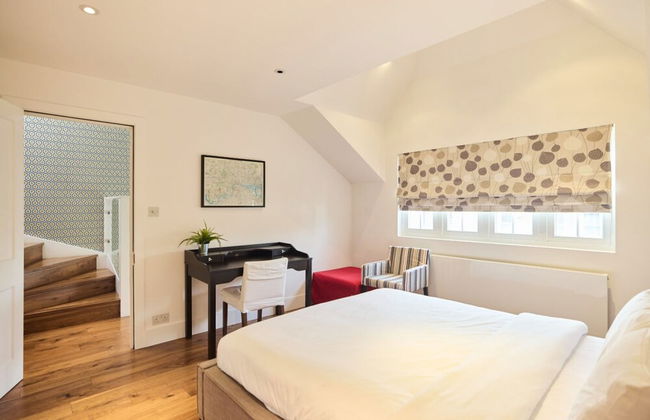 The Clapham Crib - Spacious 4bdr House With Patio - Foto 23