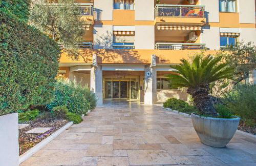 Appartement rénové - Terrasse - Parking - BM - Foto 20