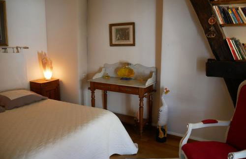 Appartement charmant, 3 chambres, centre de Meung-sur-Loire, près de la Loire et du château - FR-1-590-246 - Photo 9