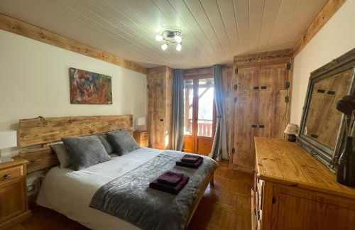 Chalet Le Doux Si, Large Self-Contained Apartment, 2km from Doucy-Combelouvière and close to Valmorel - Foto 43