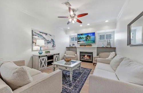 Paradise Escape Luxury Pool w/Game Room King Bed - Foto 11