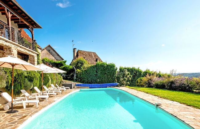 Stone House With Pool and Garden - Photo 20