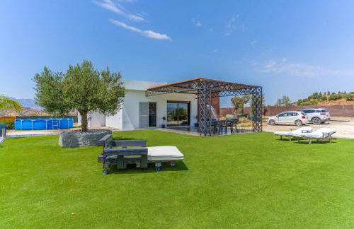 Casa De Campo en Coín - Photo 1