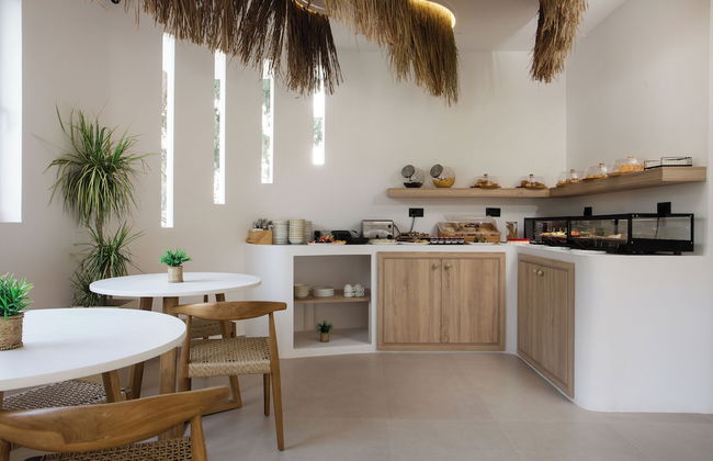 Stay Helios - Aparts & Pool Suites - Photo 61