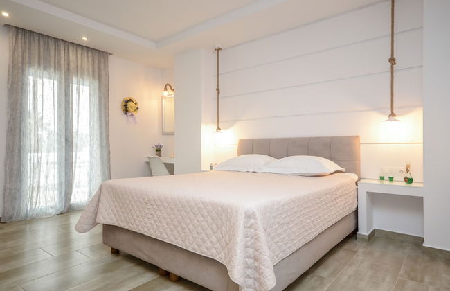 Sun Beach Hotel - Photo 10