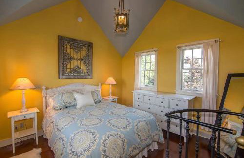 Gorgeous Historical Accommodation with Delicious Breakfast near Aurora, New York - Foto 7