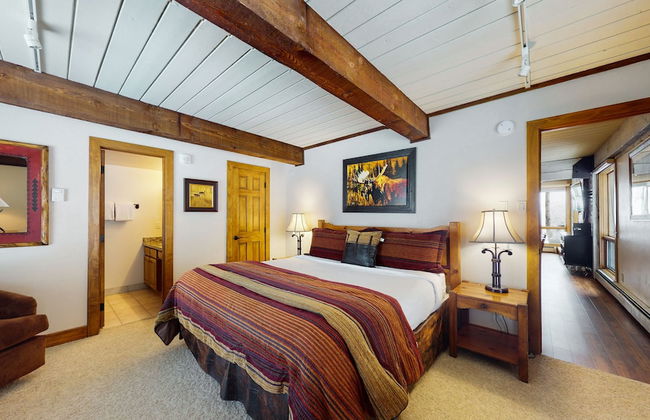 Top of the Village - Foto 10