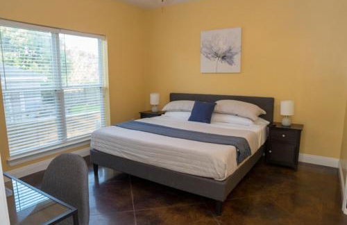 Tidy and Comfy 3BR, Balcony, WD, Free WiFi -E- - Foto 43