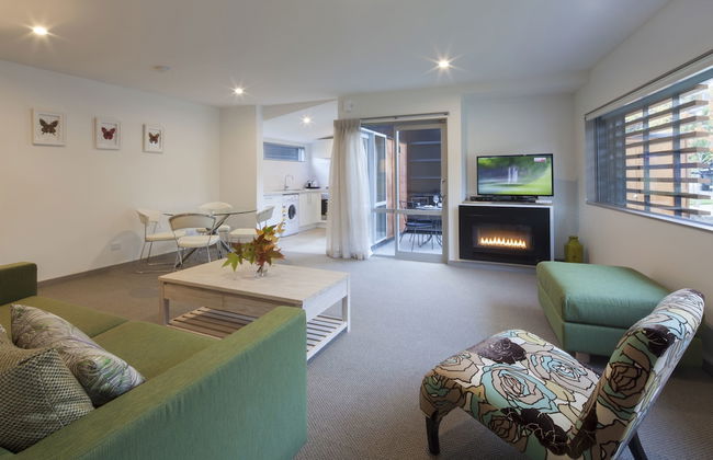 22 Hallenstein Apartments by Staysouth - Photo 24