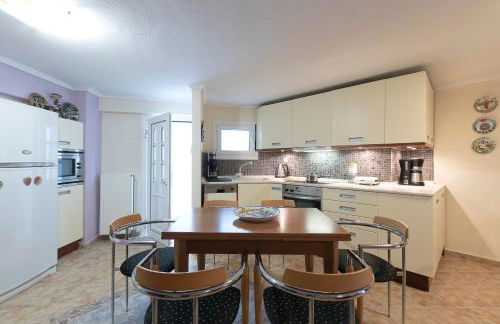 Sani Beach Gallery Villa, your next family vacation! - Foto 34