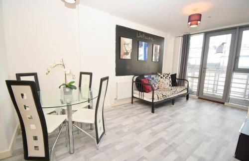 GioGio - Comfortable Stratford Flat with Stunning Views - Foto 9