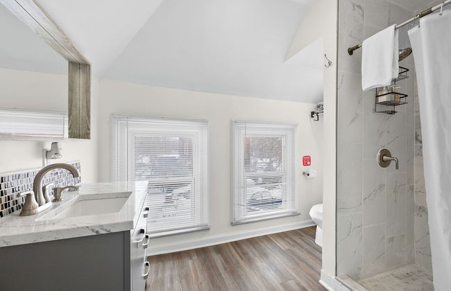 Detroit Escape: 2BR Apartment for 7 w/ Wifi - Foto 14