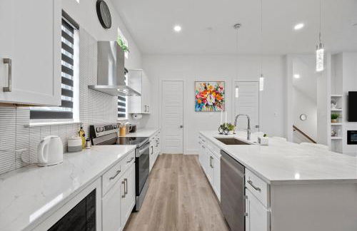 Pet-Friendly l Brand New Space l Downtown - Foto 12