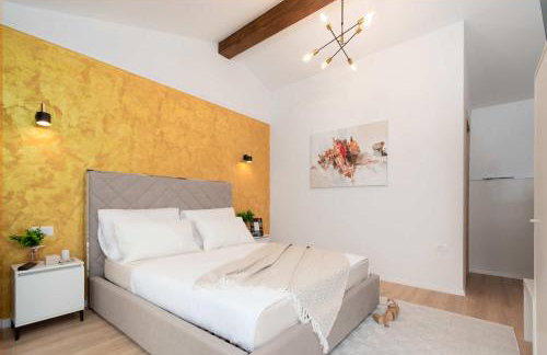 Designer Villa Simone - Modern & Heritage Style with Office - Foto 64