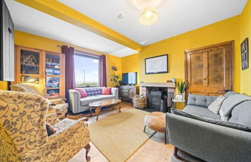 Beinn View 3 Bedroom House - Sea View - Ardersier - Photo 2