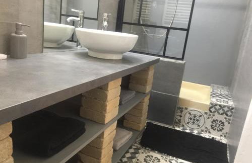 Logement sur pte cour, rez de chaussée, WIFI, CLIM - Foto 8