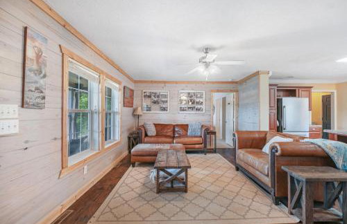 Lakefront Retreat w Dock Boat Rental and Views - Foto 5