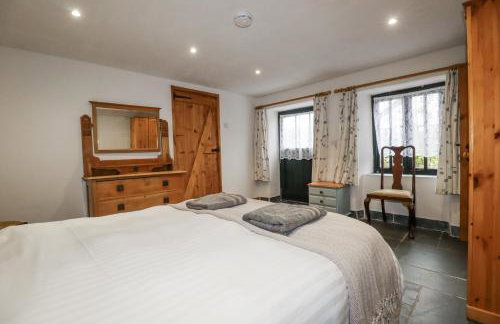 Coombe Barn - Photo 17