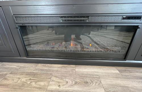 Monte Vista Village Resort Mesa 3 Bed 2 Bath Age Restricted Must be 55 or more - Photo 13