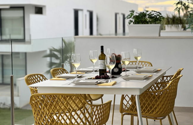 Outstanding 2 bed Apartment With Rooftop sea Views - Foto 20