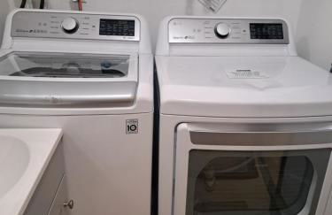 Fun Home in Pocono with Gameroom-Firpit-BBQ Grill-TV and AC in all rooms - Foto 54