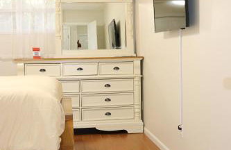 Hidden Ruby-Apartment with Kitchen and Laundry - Foto 15