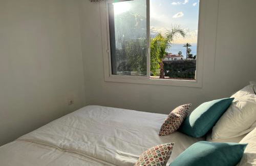 Nomad's Nest - Sea View Apartment with Pool - Ideal for Vacation & Remote Work - Foto 2