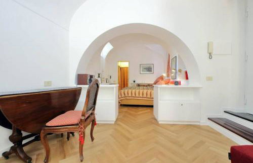 Pantheon Apartment with private terrace - Photo 23