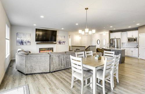 Spacious and Modern Home with Deck in Oregon! - Foto 1