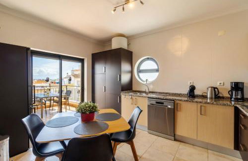 James's Quinta das Palmeiras, spacious 2 bedroom apartment in luxury complex, walking distance to town and beach - Foto 11