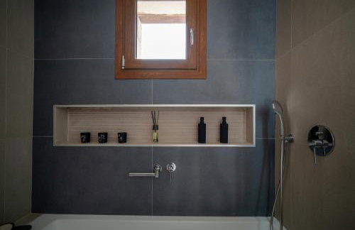 Villa Lithos Brand New 2025 - Photo 27