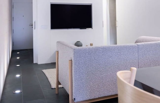 Ampersand - Bright 2-bedroom Apartment - Photo 2