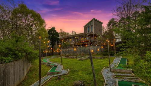 Hot Tub and Mini Golf Mtn-View Haven in Kodak! - Foto 1